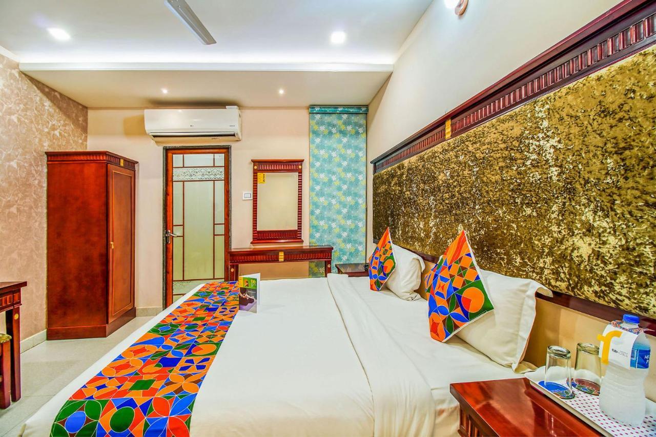 แฟ็บโฮเต็ล อีเลฟเว่น ไฮต์ Hotel โบปาล ภายนอก รูปภาพ